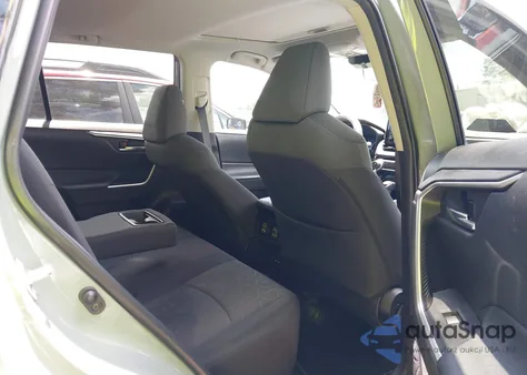 2021 Toyota Rav4 Xle from USA, damaged, VIN 2T3W1RFV5MW160553